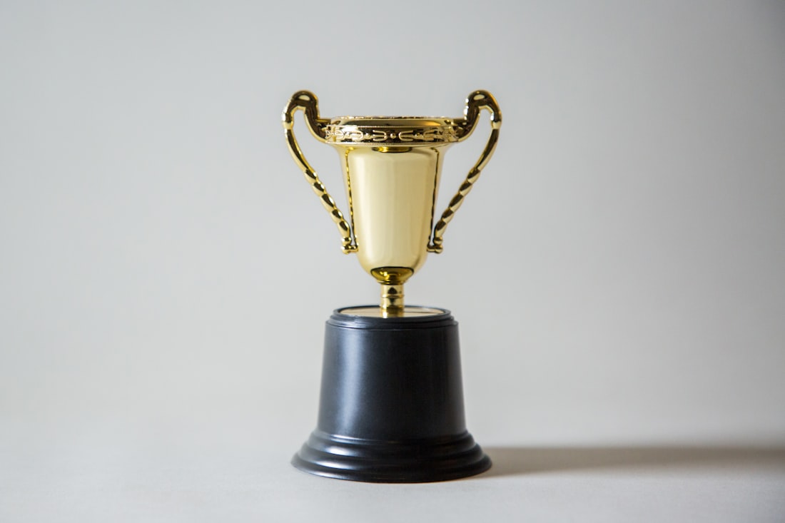 Piala emas prestasi